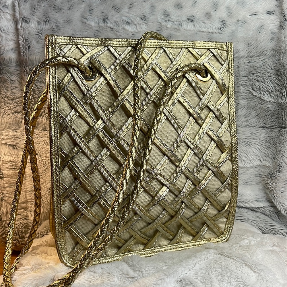 Tianni golden tote